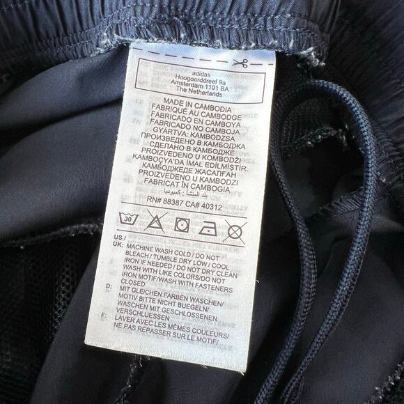 Adidas Aroready Men’s navy Blue athletic shorts sz medium 9” inseam lightweight - Picture 5 of 8